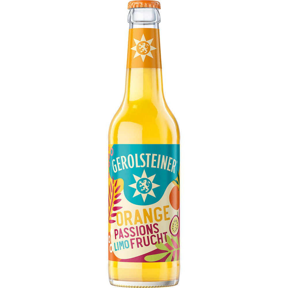 Die 0,33l-Flasche Gerolsteiner Orange-Passionsfrucht Limonade (MEHRWEG) bietet natürliche Erfrischung mit jedem Schluck und besticht durch ein farbenfrohes Etikett und fruchtige Illustrationen. Erhältlich im 24er-Pack.