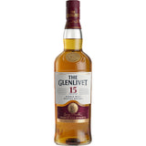 Eine 0,7-Liter-Flasche Glenlivet 15 Jahre Single Malt Scotch Whisky (40%), gereift in französischer Eiche für einen raffinierten, unverwechselbaren Geschmack.