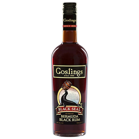Eine 0,7-Liter-Flasche Goslings Black Seal Bermuda Dark Rum (40%) von Goslings Rum, bekannt für sein schwarz-goldenes Etikett - ideal zum Mixen des klassischen Dark 'n' Stormy-Cocktails.