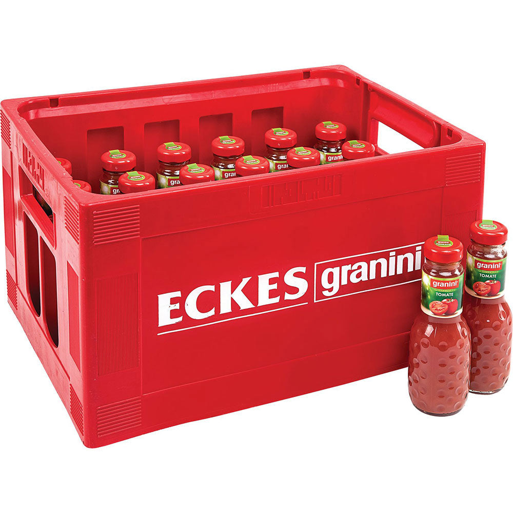 Eine rote Eckes Granini-Kiste enthält 24 wiederverwendbare 0,2-Liter-Glasflaschen mit Granini Tomatensaft, jede mit der Aufschrift "100% Tomatensaft ohne Zuckerzusatz". Zwei Flaschen stehen außerhalb des Kastens.