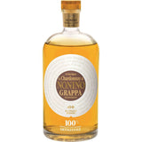 Eine Flasche Grappa Nonino Lo Chardonnay Monovitigno 41% 0,7L von Nonino Distillatori mit einer goldenen Flüssigkeit und einem runden Etikett auf weißem Hintergrund.