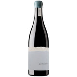 Eine Weinflasche, verziert mit einem hellblauen Wachssiegel und einem minimalistischen grau-weißen Etikett mit der Aufschrift „guardacumbres“, verrät ihre Identität: Guardacumbres Tinto Rioja DOCa 2022 von Bodegas Finca La Emperatriz. Dieser aus Tempranillo-, Garnacha- und Graciano-Trauben gekelterte Wein aus der Rioja Alta vereint Eleganz mit einem unverwechselbaren Charakter.