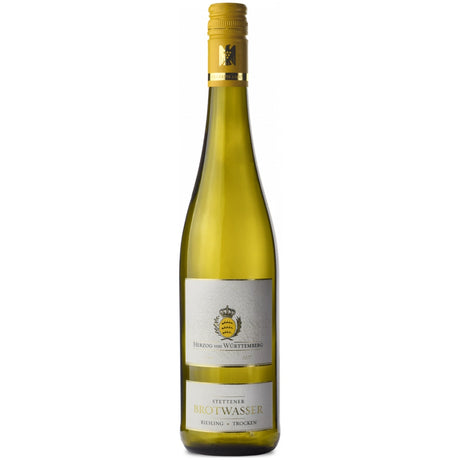 Auf weißem Hintergrund ist eine hohe grüne Weinflasche mit der Aufschrift „Herzog von Württemberg Stettener Brotwasser Riesling 1G trocken 2023“ abgebildet.