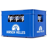 Blauer Kasten mit Hirsch Brauerei Branding, gefüllt mit Hirsch Helles 20x 0,5 Liter (MEHRWEG) - klassisches deutsches Lagerbier, durch die seitlichen Öffnungen sichtbar und genussfertig.