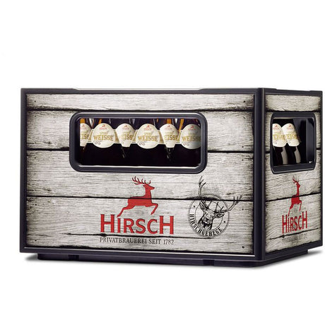 Kiste Hirsch Sport Weisse 20x 0,5L (MEHRWEG) von der Hirsch Brauerei, mit rustikalem Holzdesign und charakteristischem Rotwild-Logo - das ideale Weissbier für echte Weissbierliebhaber.