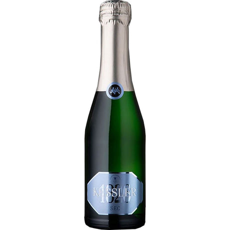 Eine grüne Flasche KESSLER Sekt Kessler Sec 0,2 Liter hat einen silbernen Folienverschluss und ein silbernes Etikett.