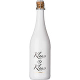 Eine Flasche Klauss & Klauss White Edition Chardonnay Brut 0,75L mit Korkverschluss bietet raffinierte Flaschengärung für ein elegantes Weißer Sekt Erlebnis.
