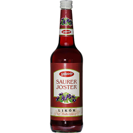 Eine 0,7-Liter-Flasche Landwirth Saurer Joster Jostabeerenlikör (15%) mit einem Etikett mit schwarzen Johannisbeeren und Blättern.