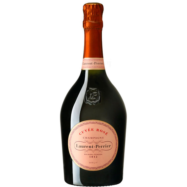 Der Laurent-Perrier Champagner Cuvée Rosé Brut 0,75 Liter mit rosafarbenem Etikett und Folie wird hauptsächlich aus Pinot Noir Trauben hergestellt - ein eleganter Schaumwein von Laurent-Perrier für jeden besonderen Anlass.