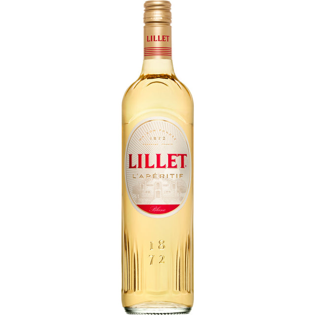 Eine Flasche Lillet Blanc 17% 0,75 Liter von Lillet mit goldener Kappe und rotem Etikett wird vor einem weißen Hintergrund gezeigt.