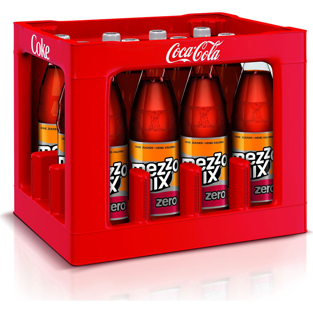Ein roter Kasten Mezzo Mix Zero PET 12x1L Flaschen, gebrandet von Mezzo Mix, ist ein zuckerfreies Cola-Mix Getränk - eine orange-schwarz etikettierte Erfrischung für jede Gelegenheit.