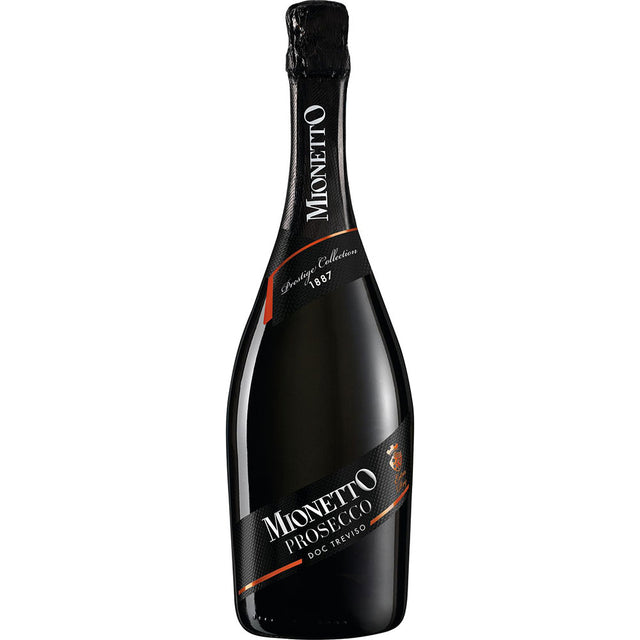 Eine 0,75-Liter-Flasche Mionetto Spumante Prosecco DOC Treviso von Mionetto mit einem schwarzen Etikett mit orangefarbenen Akzenten steht aufrecht vor einem weißen Hintergrund.