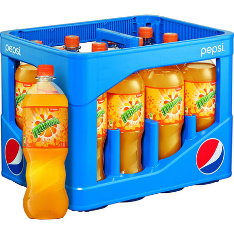 Ein blauer Pepsi-Kasten enthält mehrere Mirinda-PET-Flaschen 12x 1 Liter (MEHRWEG), wobei eine Flasche außen liegt - Mirinda, Original seit 1970.