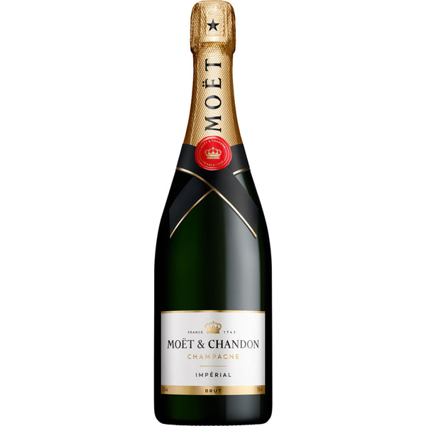 Eine 0,75-Liter-Flasche Moet & Chandon Champagner Brut Imperial mit einem klassischen schwarzen Etikett mit Goldfolie - ideal für stilvolle Feiern.