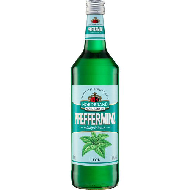 Eine grüne 1-Liter-Flasche Nordbrand Nordhausen Pfefferminzlikör 18% mit einem weiß-grünen Etikett, auf dem Minzblätter abgebildet sind.