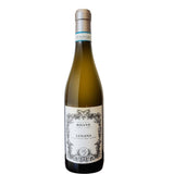Eine Flasche Pagus Bisano Lugana DOC 2024 von Pagus Bisano steht vor einem weißen Hintergrund und spiegelt die Eleganz und Frische der Region Gardasee wider.
