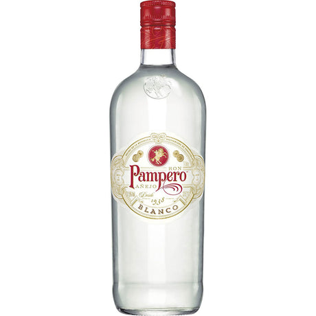 Pampero Rum Blanco aus Venezuela 37,5% (1L) von Pampero - ein venezolanischer Rum mit roter Kappe und einem eleganten creme-goldenen Etikett.