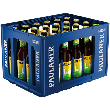 Eine blaue Kiste enthält 24 Flaschen Paulaner Limo Zitrone 0,33L (Mehrweg), das Etikett der erfrischenden Limonade ist durch die Lamellen deutlich sichtbar.