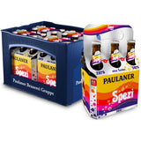 Eine blaue Kiste mit 24 Paulaner Spezi ZERO 0,33L Flaschen (4x6er MEHRWEG), mit bunten Etiketten mit "ohne Zucker", bringt süddeutsche Brauertradition in dieses zuckerfreie Cola-Mix-Getränk.