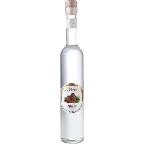 Klarglasflasche (0,5L) mit Korken, beschriftet mit Feinbrennerei Thomas Prinz Zirben Schnaps 40% - ein exquisiter Edelbrand, der für seinen unverwechselbaren Geschmack und seine Tannenzapfenillustration bekannt ist.
