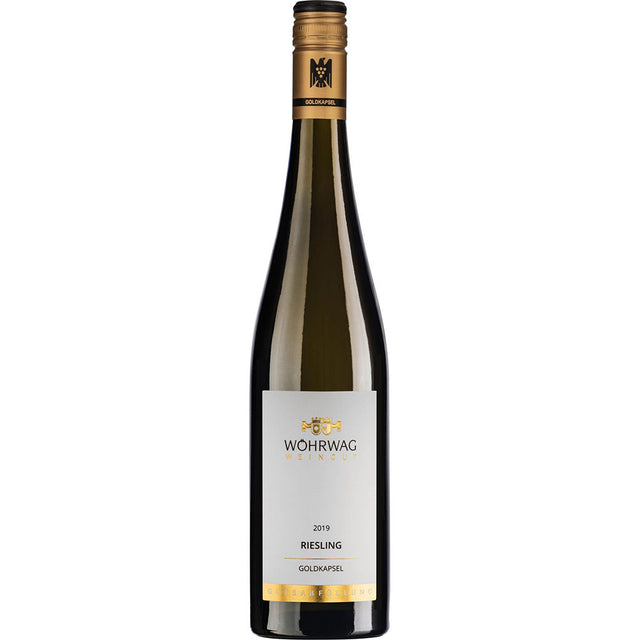 Eine Flasche Wöhrwag Riesling Goldkapsel VDP.Gutswein trocken 2023, mit gold-weißem Etikett von Wöhrwag - ein außergewöhnlicher deutscher Weißwein.