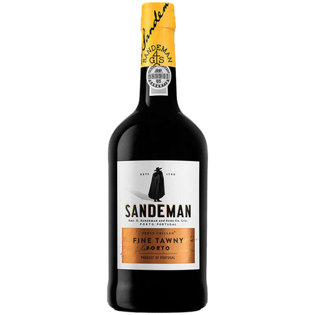 Sandeman Porto Fine Tawny 19,5% 0,75 L, ein portugiesischer Portwein aus dem Douro-Tal, mit gelbem Foliendach und weißem Etikett mit der ikonischen schwarzen Silhouette.