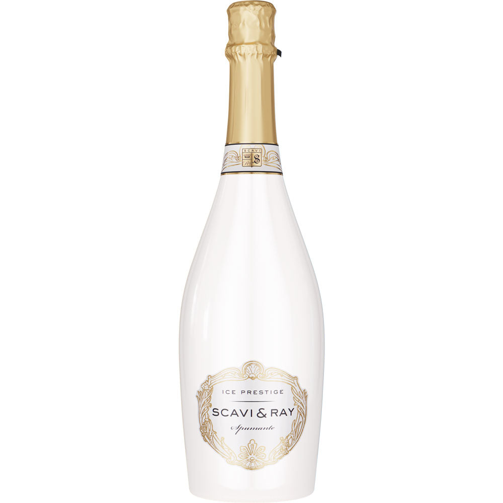Der Scavi & Ray Ice Prestige Spumante 0,75 Liter hat eine weiße Flasche mit goldenen Akzenten und einen mit Goldfolie umwickelten Hals, der die Eleganz des italienischen Schaumweins von Scavi & Ray unterstreicht.