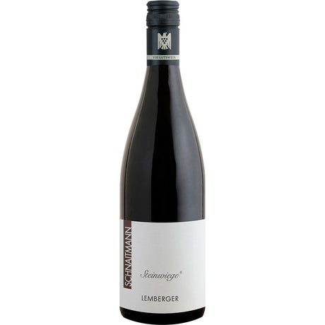 Eine Flasche Schnaitmann Steinwiege Lemberger Bio trocken 2021 mit schwarzem Verschluss und weißem Etikett.