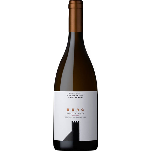 Eine Flasche Schreckbichl Colterenzio Berg Pinot Bianco Riserva Alto Adige DOC 2022 mit einem minimalistischen weiß-schwarzen Etikett und einem bronzenen Verschluss, der für die raffinierte Eleganz des Südtiroler Weißweins steht.