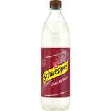 Eine 1-Liter-Mehrweg-PET-Flasche mit Schweppes Ginger Beer von Schweppes - ideal zum Mixen eines klassischen Moscow Mule. Erhältlich in einem 6er-Pack.