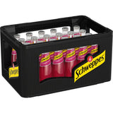 Eine schwarze Kiste mit 24 0,2-Liter-Flaschen Schweppes Pomegranate, die mit gelben Schweppes-Etiketten versehen sind und die orientalischen Aromen dieses Granatapfel-Abfüllers (MEHRWEG) betonen.