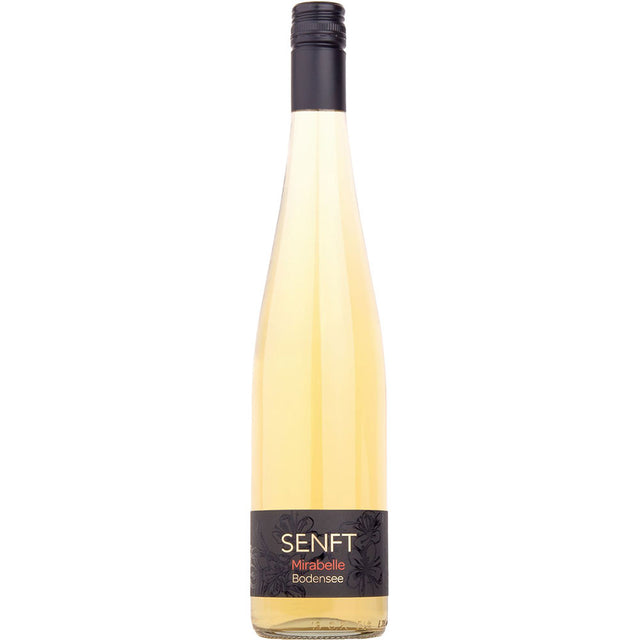 Große Flasche Senft Mirabelle SELEKTION 38% (0,7L) von Senft, mit schwarzem Etikett und Schraubverschluss, enthält hellgelben Likör aus Mirabelle Edelbrand und natürlichem Fruchtauszug.