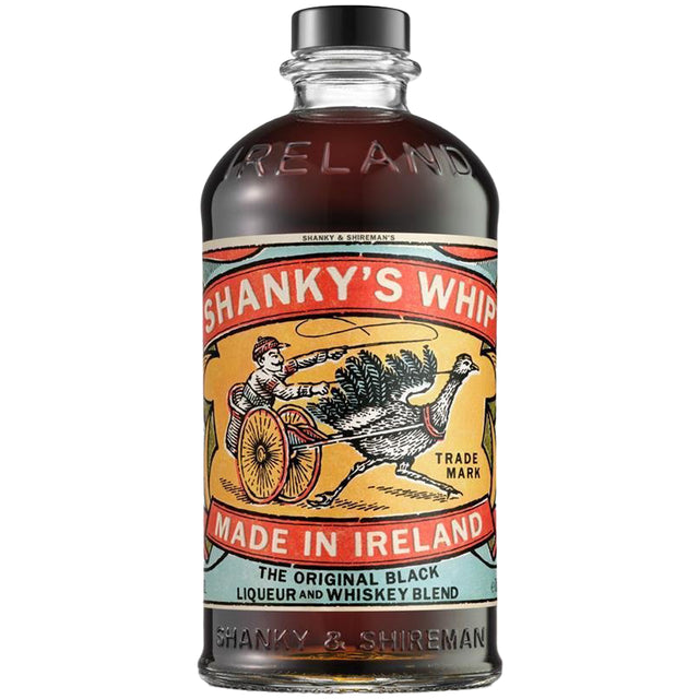 Eine Flasche „Shanky’s Whip Original Black Irish Liqueur 33 %“ (0,7 Liter) mit einem farbenfrohen Etikett, auf dem ein Jockey auf einem großen Strauß reitet.