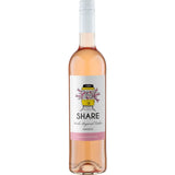 Eine Flasche Casa Santos Lima Share Cascata Vinho Rosé 2024 mit einem Etikett von Casa Santos Lima, auf dem eine gelbe Straßenbahn und rosa Blumen abgebildet sind.
