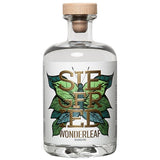 Eine durchsichtige Flasche mit der Aufschrift Siegfried Wonderleaf alkoholfrei 0,5 Liter von Rheinland Distillers, mit einem Holzdeckel und grünem Blattdesign.