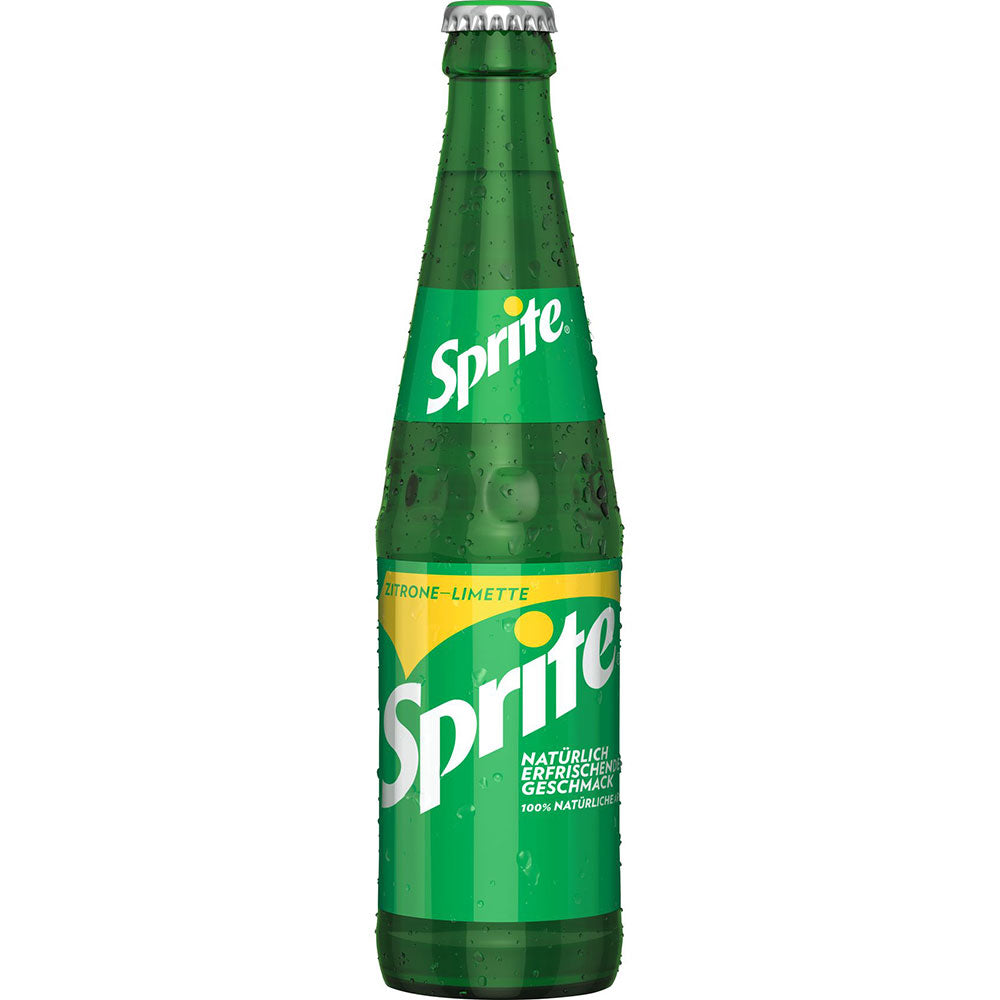 Eine Sprite 24x 0,33 Liter (MEHRWEG) Flasche aus grünem Glas mit Zitronen-Limetten-Label zeigt sich erfrischend spritzig-frisch - das original Sprite Erfrischungsgetränk mit Zitronenaroma und Limettenaroma.