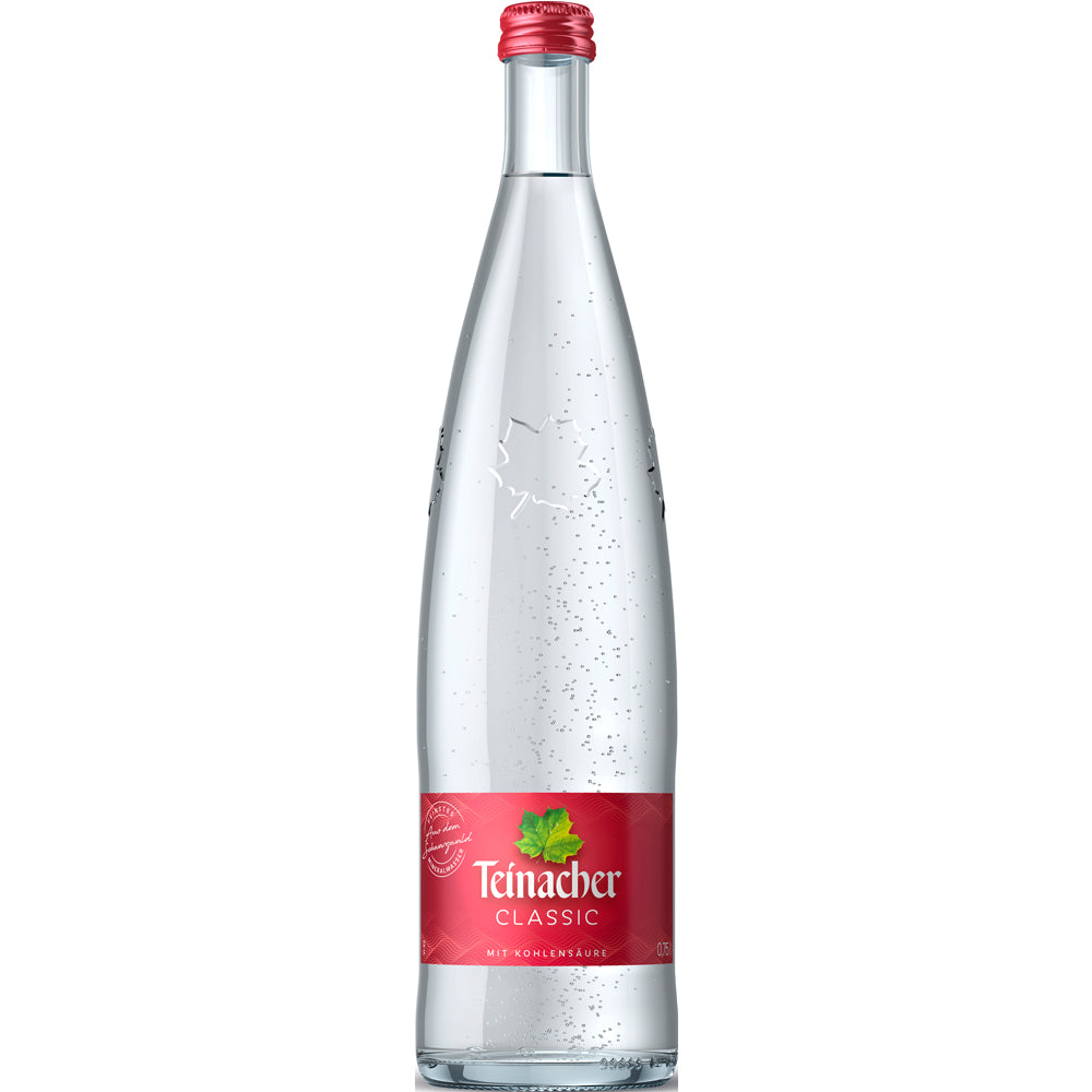 Eine Teinacher Mineralwasser Genussflasche Classic 0,75L Glasflasche mit rotem Etikett und Verschluss, mit ausgewogener Mineralisierung und aus dem Schwarzwald stammend; erhältlich im 12x Mehrwegkasten.