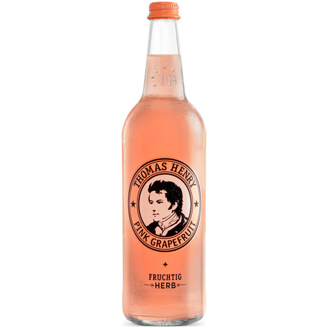 Thomas Henry Pink Grapefruit 6x 0,75L (MEHRWEG) ist in klaren Glasflaschen mit rosa Etiketten und Porträtdesign erhältlich und eignet sich ideal als Premium-Mixer für erfrischende Longdrinks.
