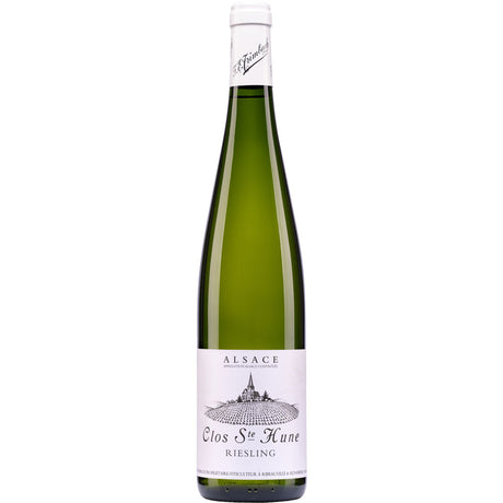 Eine grüne Flasche F.E. Trimbach Riesling Clos St. Hune Grand Cru AOC Alsace 2020 hat ein weißes Etikett und eine silberne Folie am Hals.