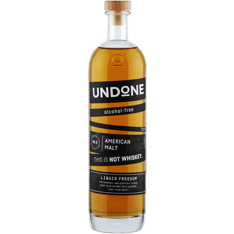 Undone No. 03 American Malt Not Whiskey 0,7 Liter von Undone ist eine vegane Spirituose, die klassischen Whiskey-Geschmack ohne Alkohol liefert - eine perfekte alkoholfreie Alternative mit "THIS IS NOT WHISKEY" auf dem Etikett.
