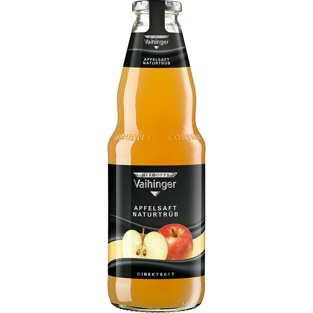Eine 1-Liter-Glasflasche Niehoffs Vaihinger Apfelsaft Naturtrüb (6er-Pack Mehrweg) mit Apfelbildern und schwarzem Etikett auf der Vorderseite unterstreicht den authentischen Geschmack des deutschen Apfelsaft Direktsaftes.