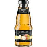 Der Vaihinger Apfelsaft klar 24x 0,2 Liter von Niehoffs Vaihinger kommt in klaren Glasflaschen mit schwarzem Etikett, auf dem Äpfel und der Schriftzug "Apfelsaft Klar" abgebildet sind, der auf 100% Fruchtgehalt für klaren Apfelsaft hinweist.