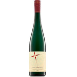 Eine grüne Flasche Van Volxem Schiefer Riesling trocken 2023, ein deutscher Weißwein, zeigt auf ihrem Etikett ein auffälliges Windrosenmuster.