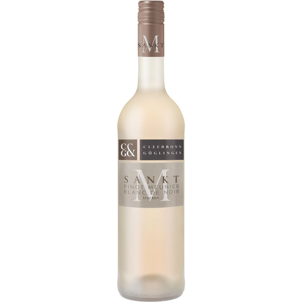 Eine Milchglasflasche Weingärtner Cleebronn-Güglingen Sankt M Pinot Meunier blanc de noir trocken 2024, mit taupefarbenem Etikett und passendem Verschluss.