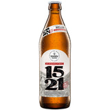 Eine braune Flasche Zwiefalter Klosterbräu 1521 Alkoholfrei 20x 0,5 Liter (MEHRWEG), ein alkoholfreies Helles mit Beschlag auf dem Etikett.